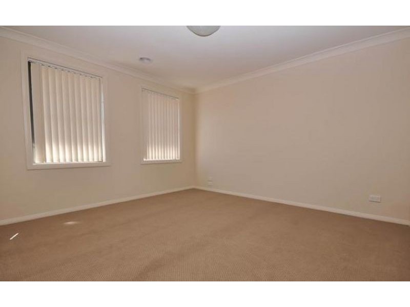 1/11 Swallow Street, Thurgoona NSW 2640