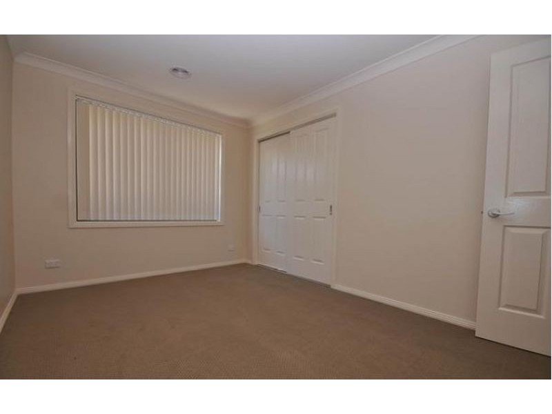 1/11 Swallow Street, Thurgoona NSW 2640