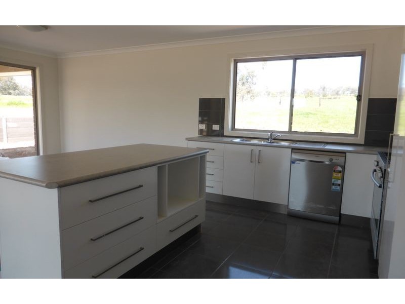 4 Pembroke Crescent, Wodonga VIC 3690