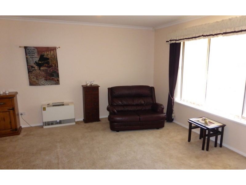 430 Dale Crescent, Lavington NSW 2641