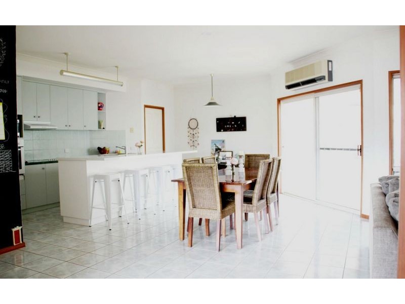 15 Orchard Way, Lavington NSW 2641