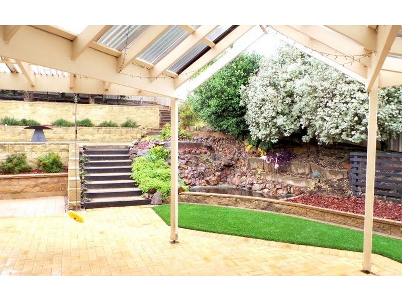 15 Orchard Way, Lavington NSW 2641