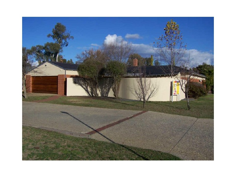 8 Gordon Grove, North Albury NSW 2640