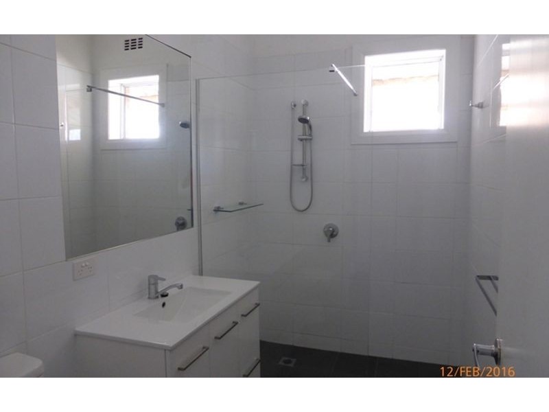 409 Olive Street, Albury NSW 2640