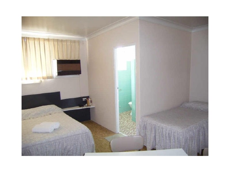 Lavington NSW 2641
