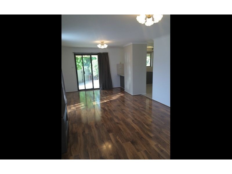 2/735 Harris Court, Lavington NSW 2641