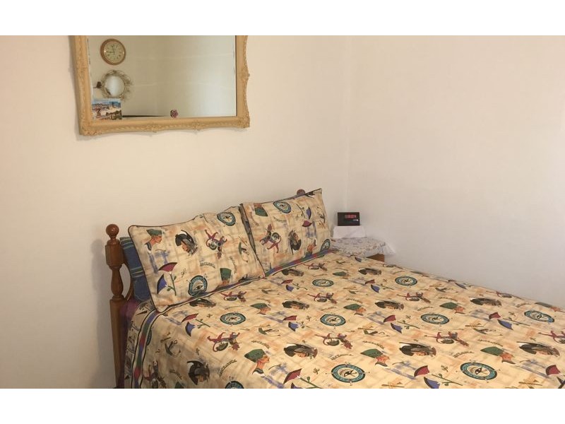 2/467 Kemp Street, Lavington NSW 2641