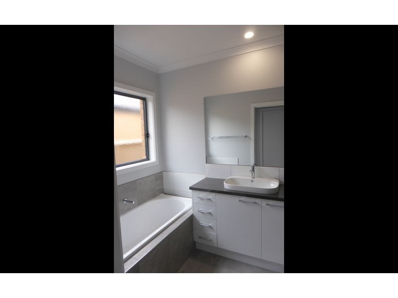 1/541 Klose Street, Lavington NSW 2641