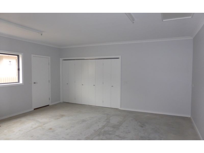 1/541 Klose Street, Lavington NSW 2641