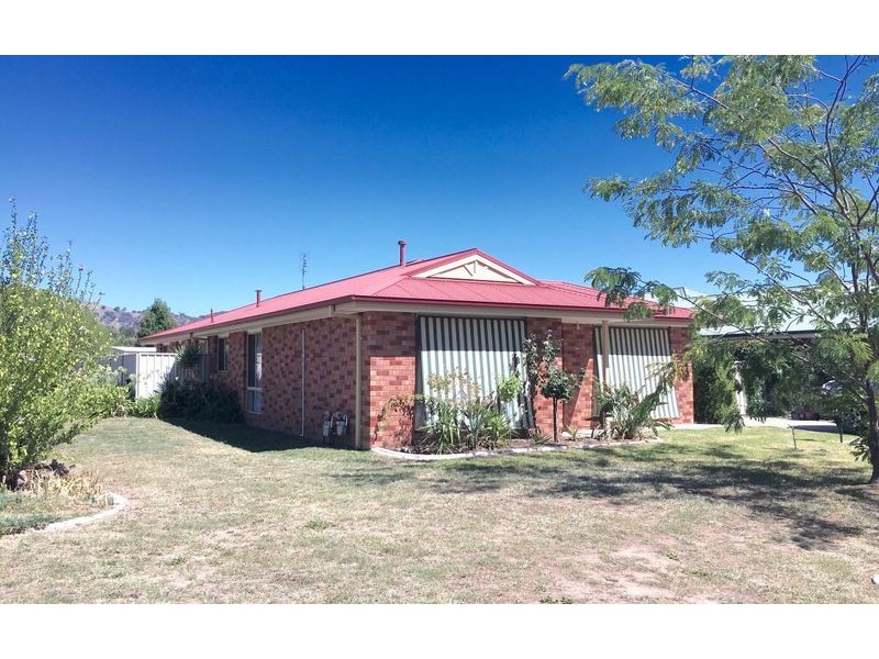 1 Fade Court, Wodonga VIC 3690