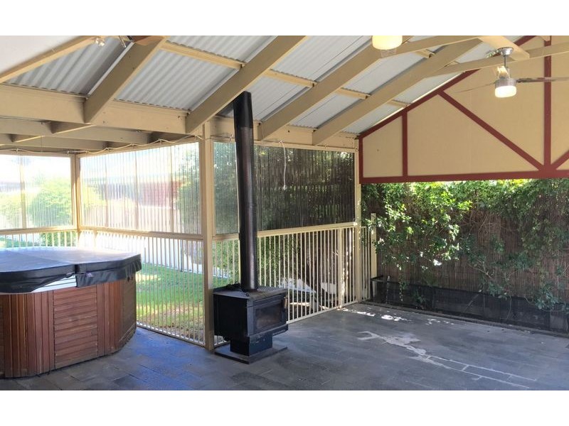 1 Fade Court, Wodonga VIC 3690
