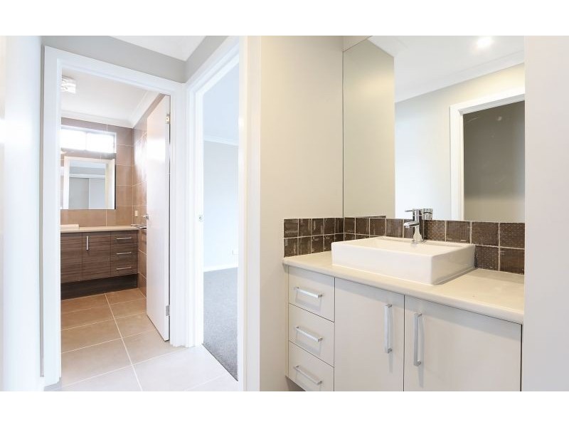 54 Woodland Street, Wodonga VIC 3690