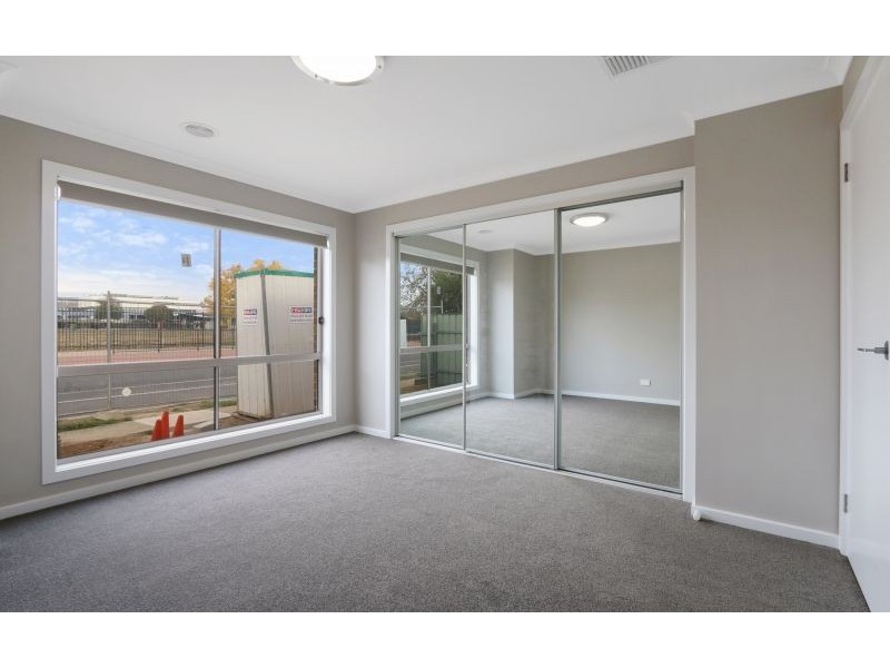 54 Woodland Street, Wodonga VIC 3690