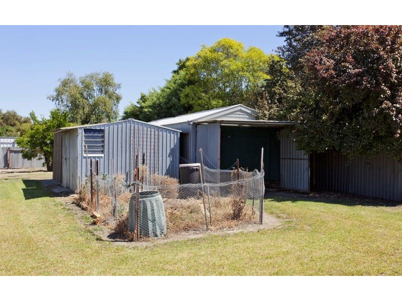 515 Kemp Street, Lavington NSW 2641