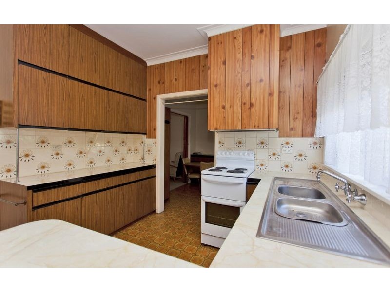 515 Kemp Street, Lavington NSW 2641