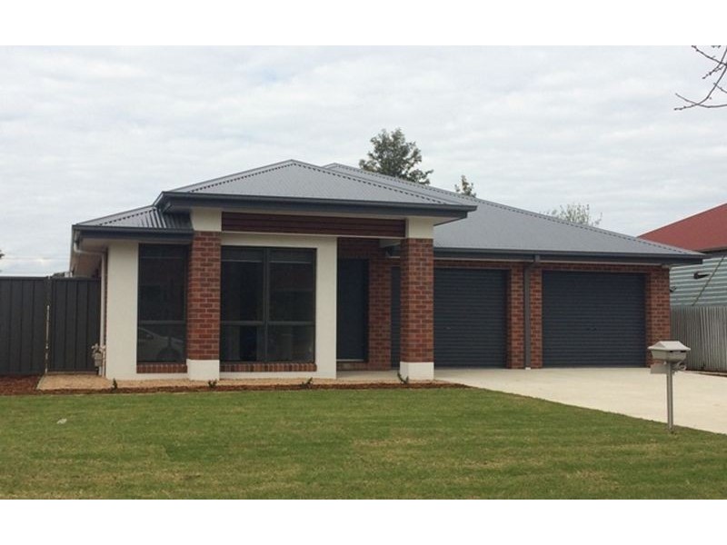 1/938 Sylvania Avenue, Lavington NSW 2641