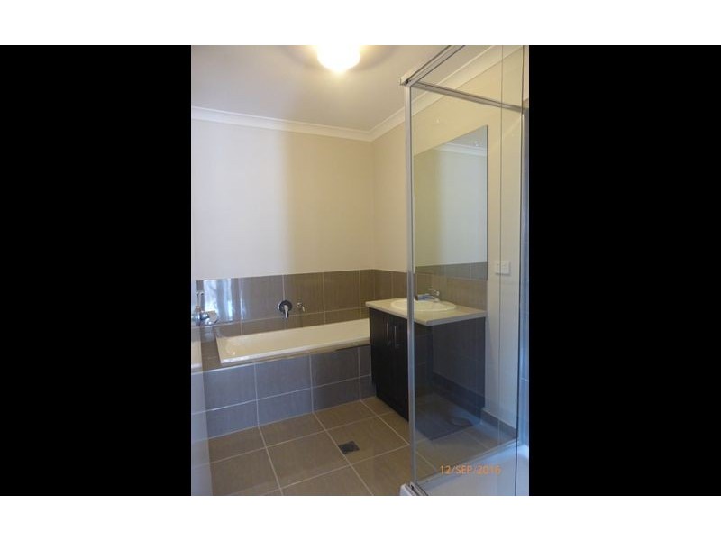 1/938 Sylvania Avenue, Lavington NSW 2641