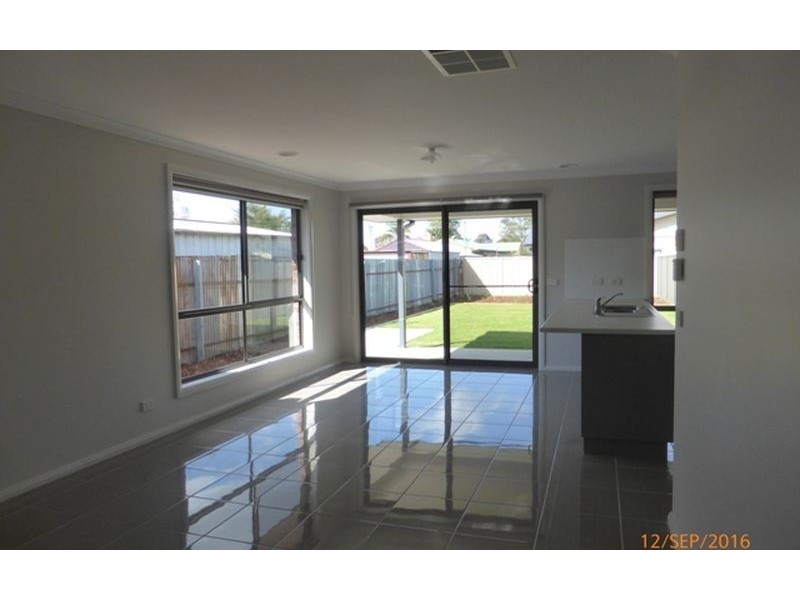 1/938 Sylvania Avenue, Lavington NSW 2641