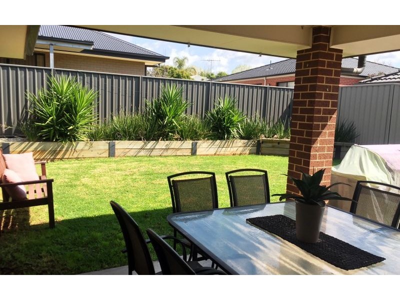 33 Shuter Avenue, Thurgoona NSW 2640