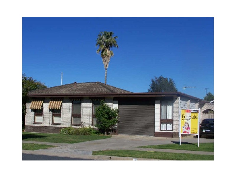 497 Kemp Street, Lavington NSW 2641