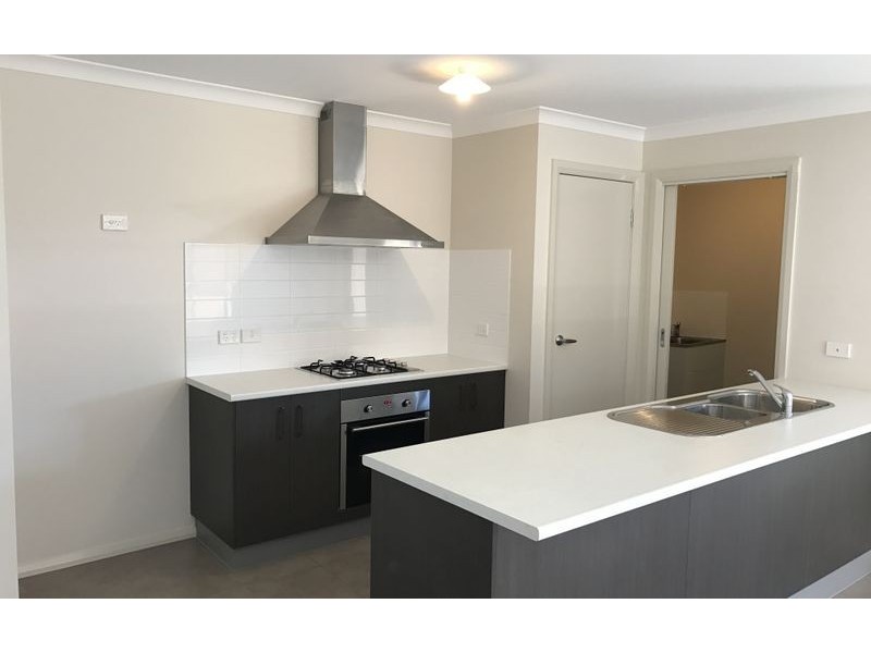 6/110 Greta Drive, Lavington NSW 2641