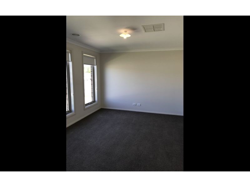 6/110 Greta Drive, Lavington NSW 2641