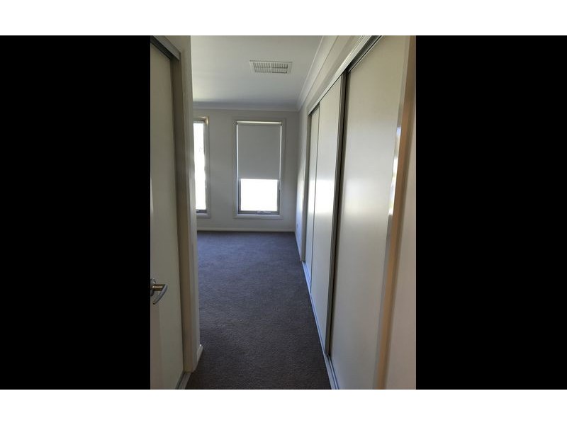 6/110 Greta Drive, Lavington NSW 2641