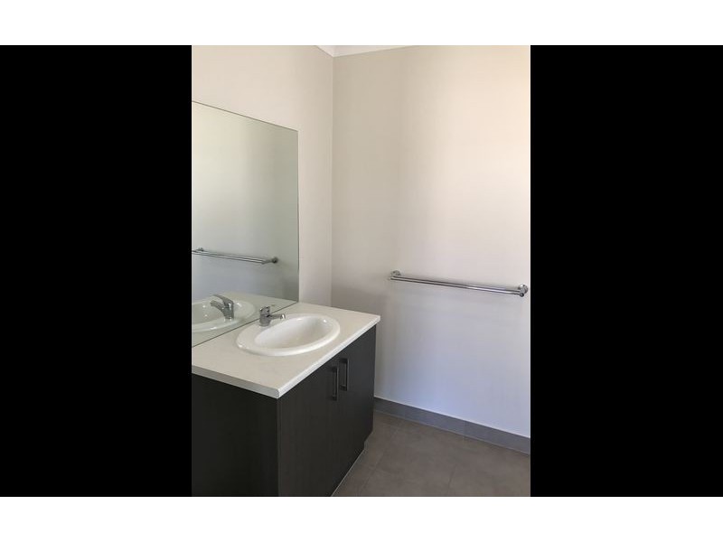 6/110 Greta Drive, Lavington NSW 2641