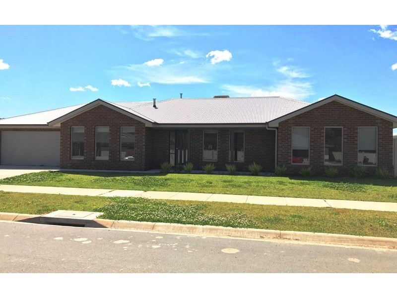 6/110 Greta Drive, Lavington NSW 2641