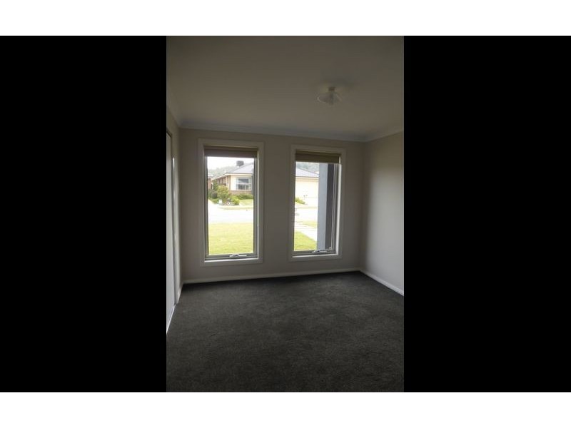 10 Fay Street, Springdale Heights NSW 2641