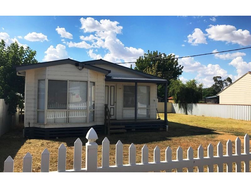 1/18 Henty Street (East), Culcairn NSW 2660