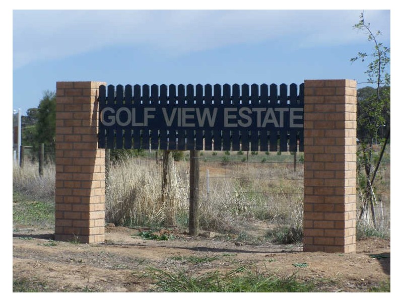 6 Broughton Court, Howlong NSW 2643