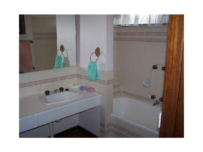 452 Union Road, Lavington NSW 2641