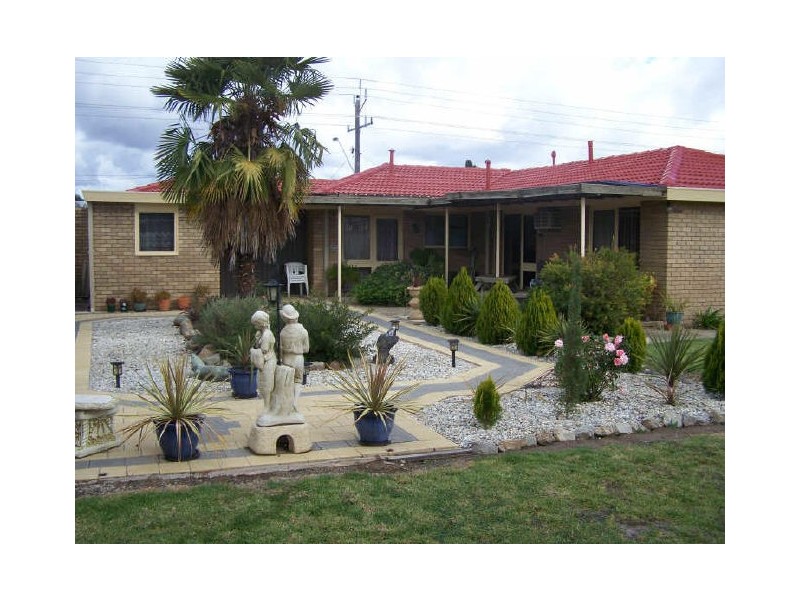 452 Union Road, Lavington NSW 2641