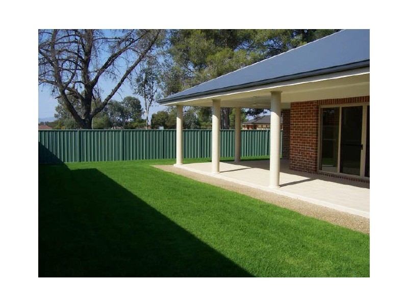 35 Champions Drive, North Albury NSW 2640