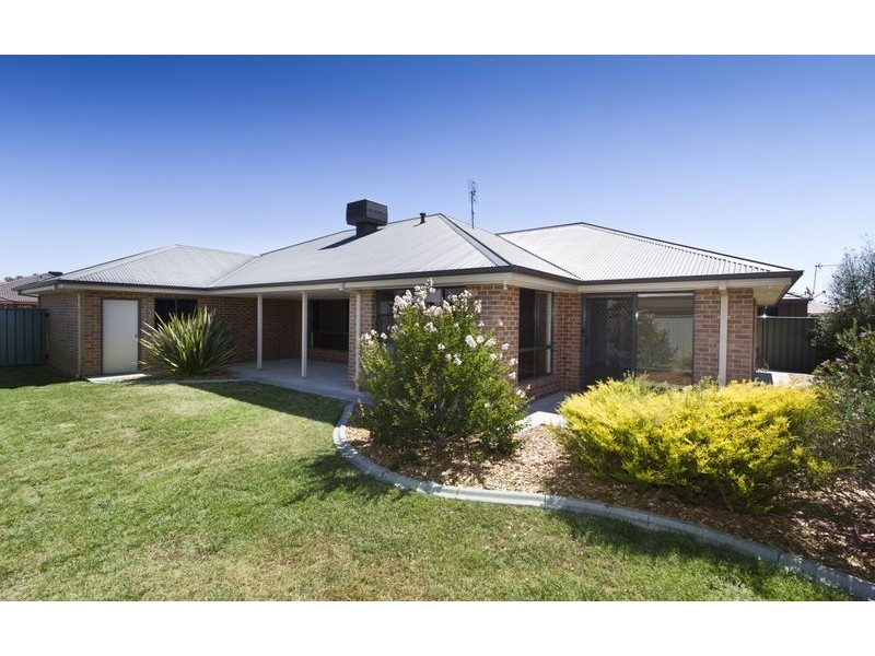 26 Rivergum Drive, East Albury NSW 2640