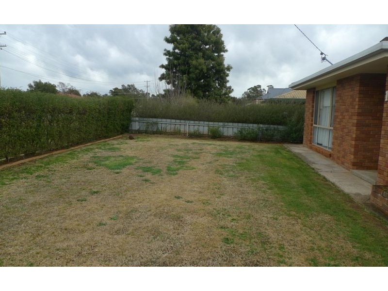 13 Pell Street, Howlong NSW 2643