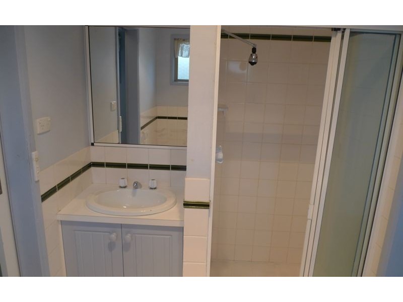 13 Pell Street, Howlong NSW 2643