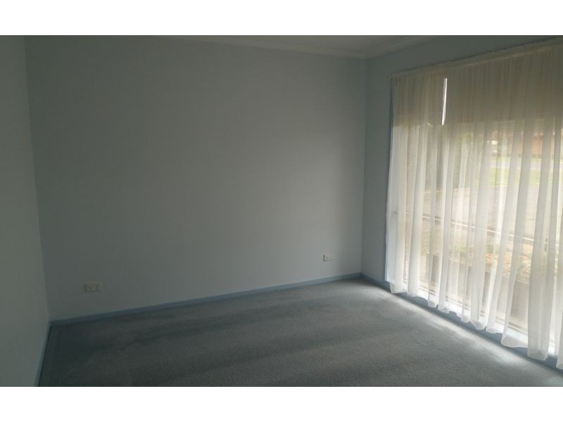 13 Pell Street, Howlong NSW 2643