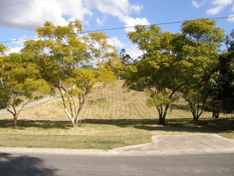 252 Moons Lane, Brookfield QLD 4069