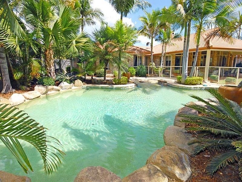 17 Blackbutt Place, Brookfield QLD 4069