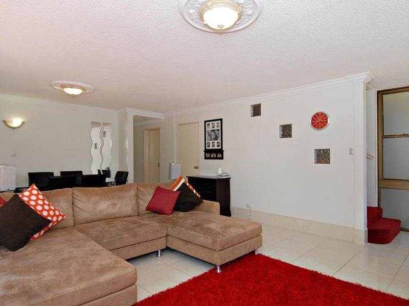1/120 Whitmore Street, Taringa QLD 4068