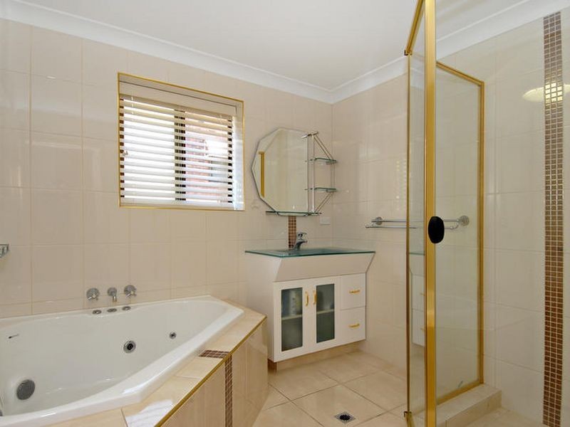 1/120 Whitmore Street, Taringa QLD 4068