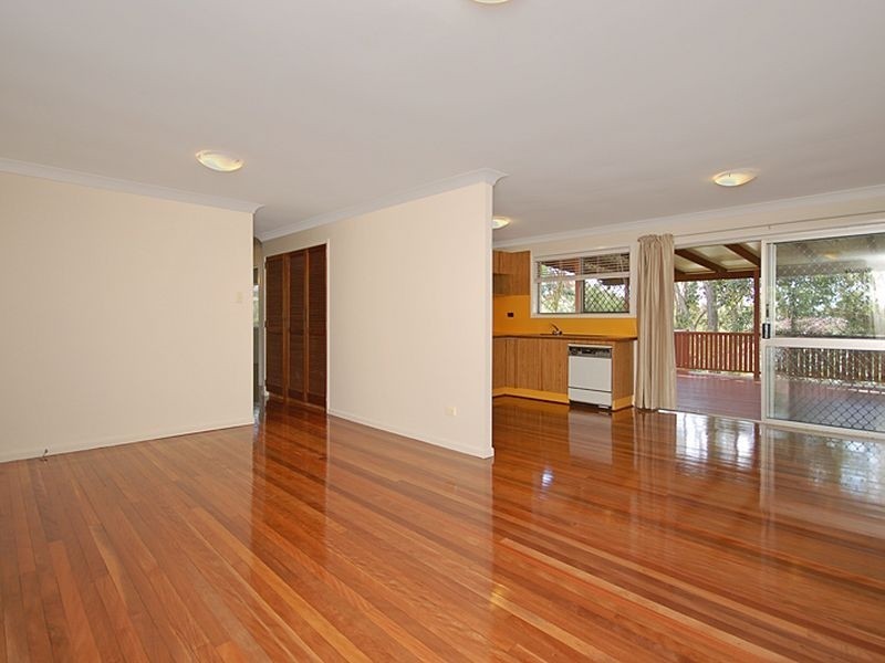 41 Caesar Road, Ferny Hills QLD 4055