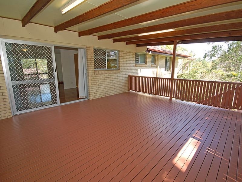 41 Caesar Road, Ferny Hills QLD 4055