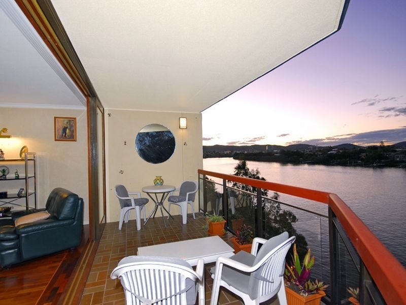 10/124 Macquarie Street, St Lucia QLD 4067