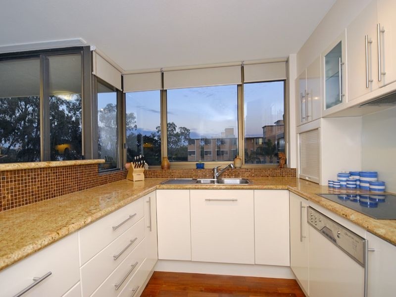 10/124 Macquarie Street, St Lucia QLD 4067