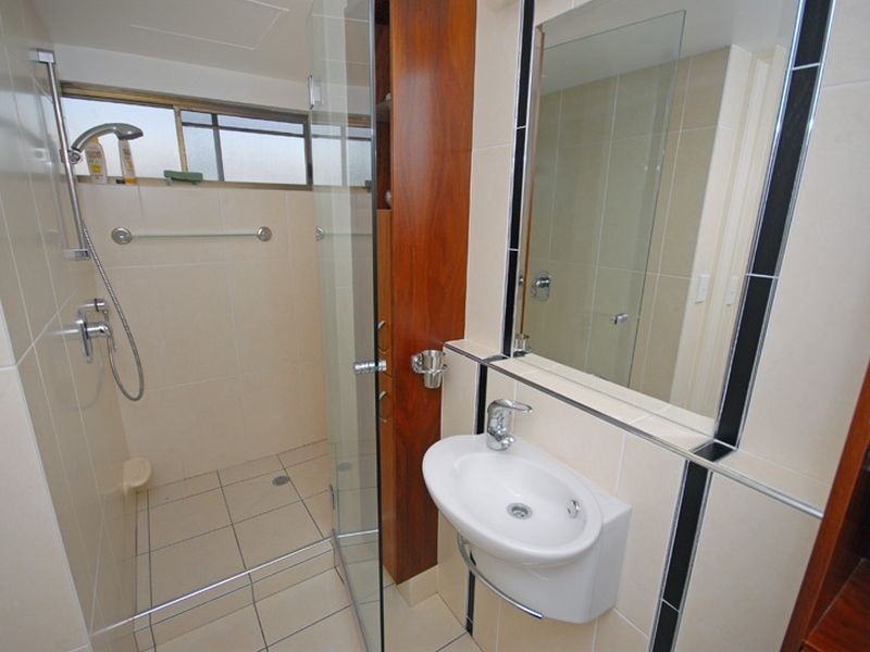 10/124 Macquarie Street, St Lucia QLD 4067