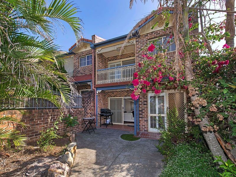 7/27 Swann Road, Taringa QLD 4068