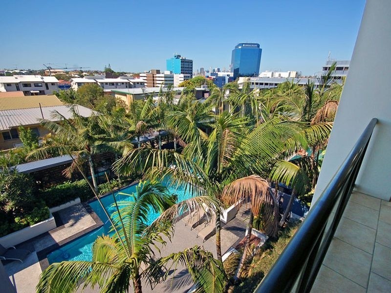 41/26 Holland Street, Toowong QLD 4066